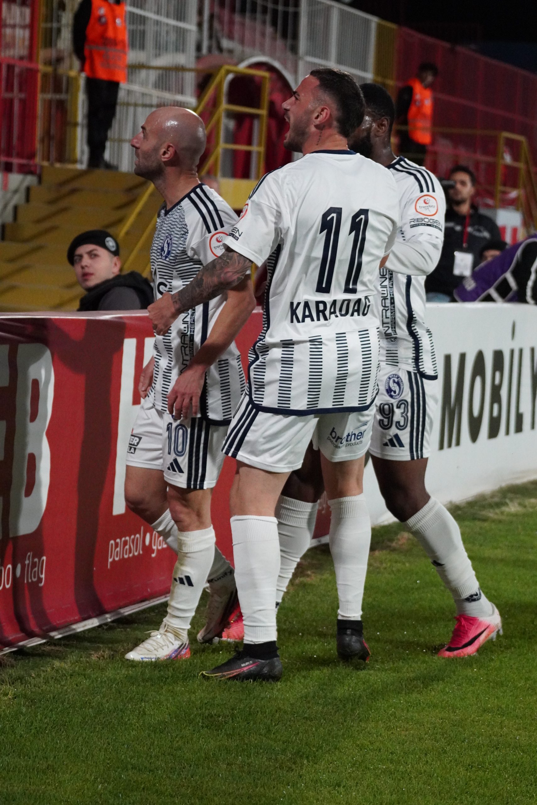 Sarıyer’den İki Farklı 45 Dakika! Ümraniyespor 1-1 SARIYER