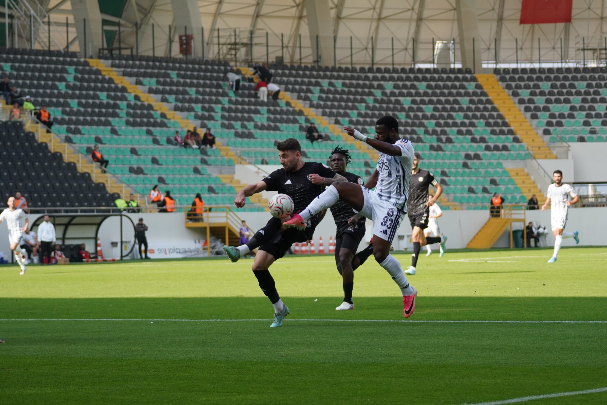 SARIYER’DE ALARM ZİLLERİ ÇALIYOR. VANSPOR FK 1-0 SARIYER